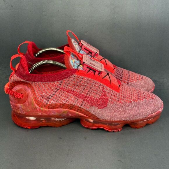 Nike Air VaporMax 2020 Flyknit Team Red athletic shoes men's size 11 - Picture 1 of 8